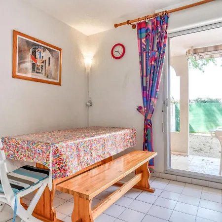 1 Bedroom Plus Cabin For 4